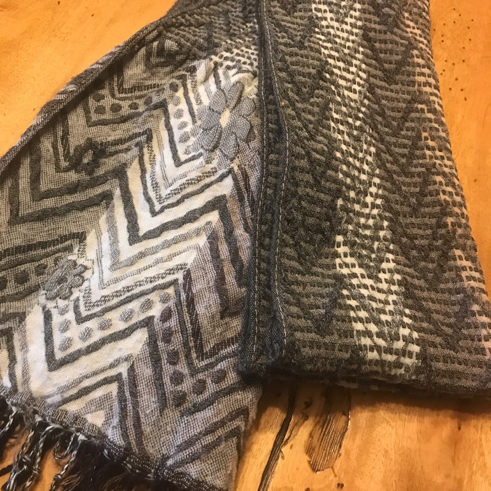 Scarf-Earth Tones w/Daisy Print